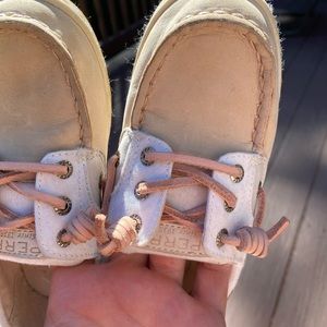 Sperry girls boat shoe